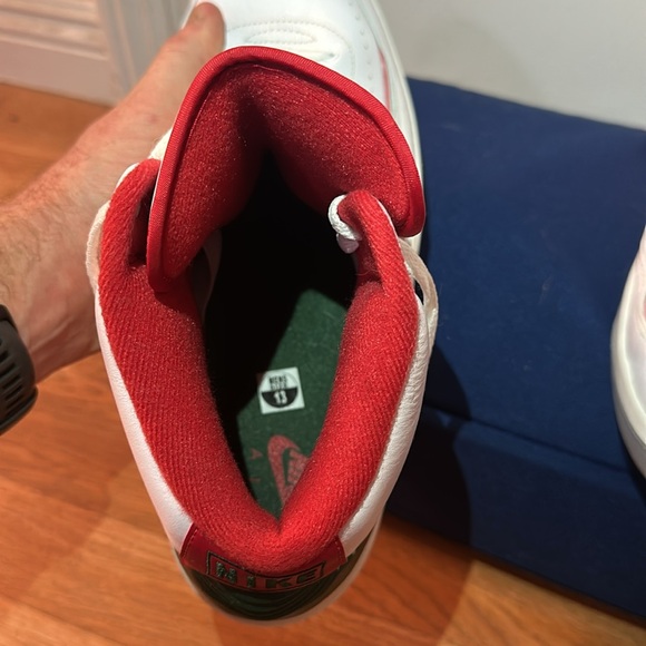 Men's Air Jordan 2 Retro - Size 13

Light use - Picture 6 of 6